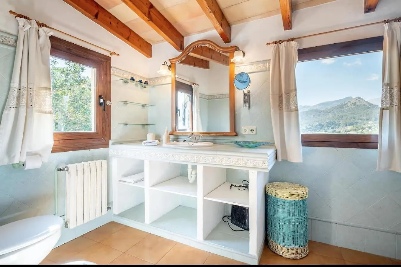 סלבה Villa Es Barracar